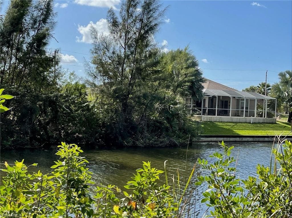 2515 SW 2nd TER CAPE CORAL, FL 33991