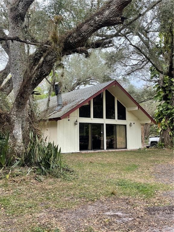 275 Trader RD FORT DENAUD, FL 33935