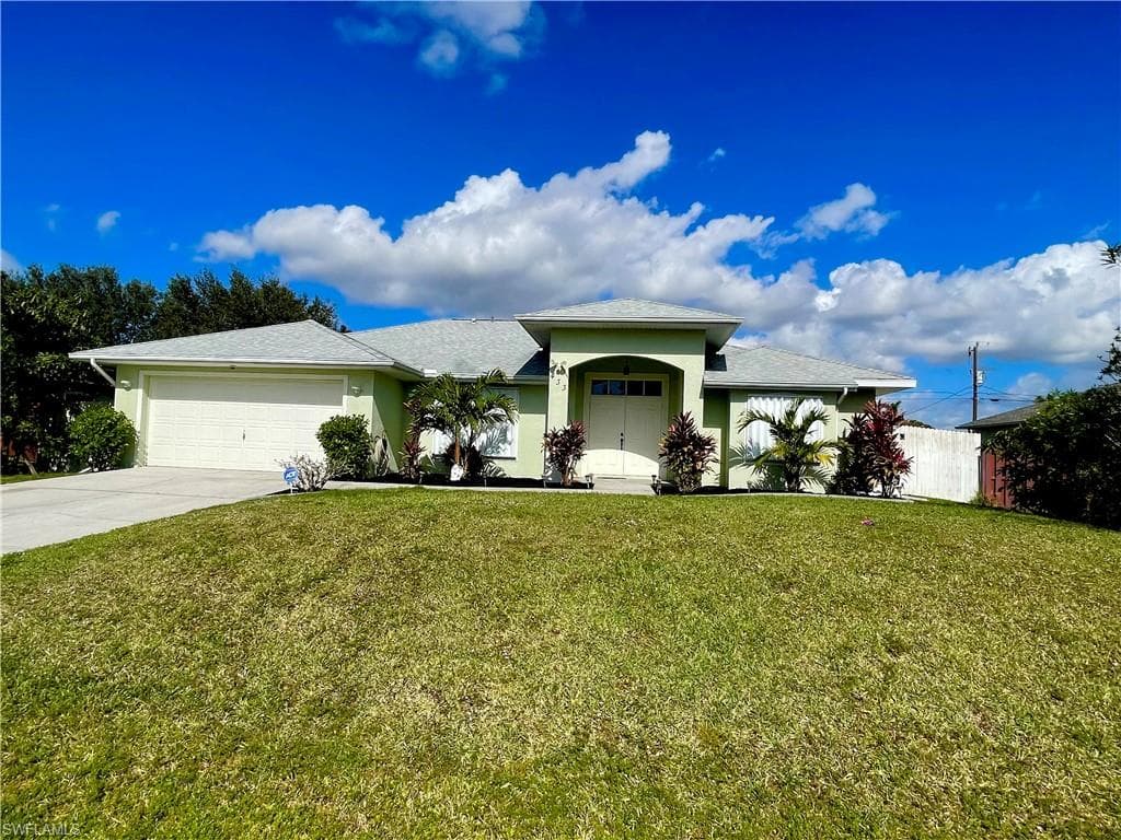 433 19th LN CAPE CORAL, FL 33991