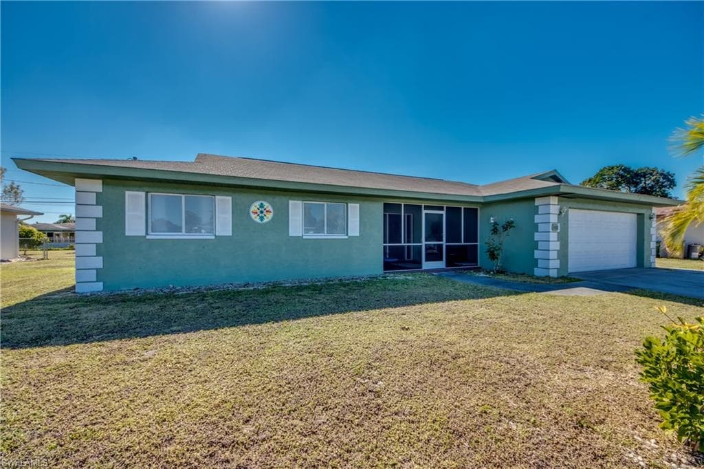 1318 SE 27th TER CAPE CORAL, FL 33904