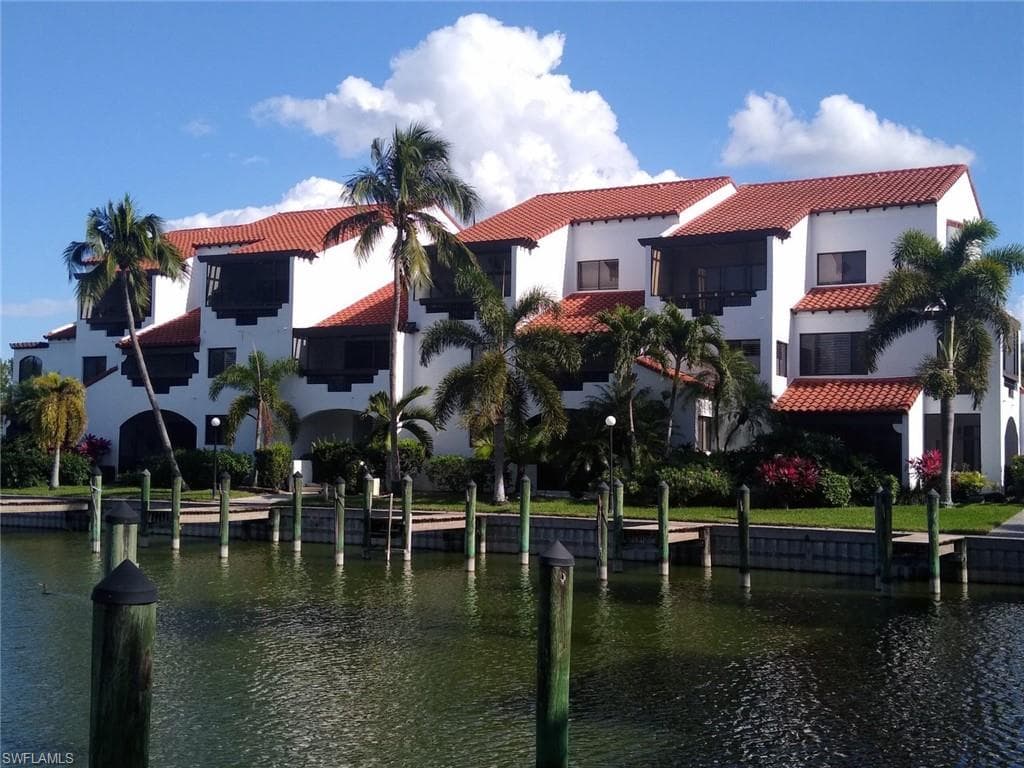 15110 Ports Of Iona DR 203 FORT MYERS, FL 33908