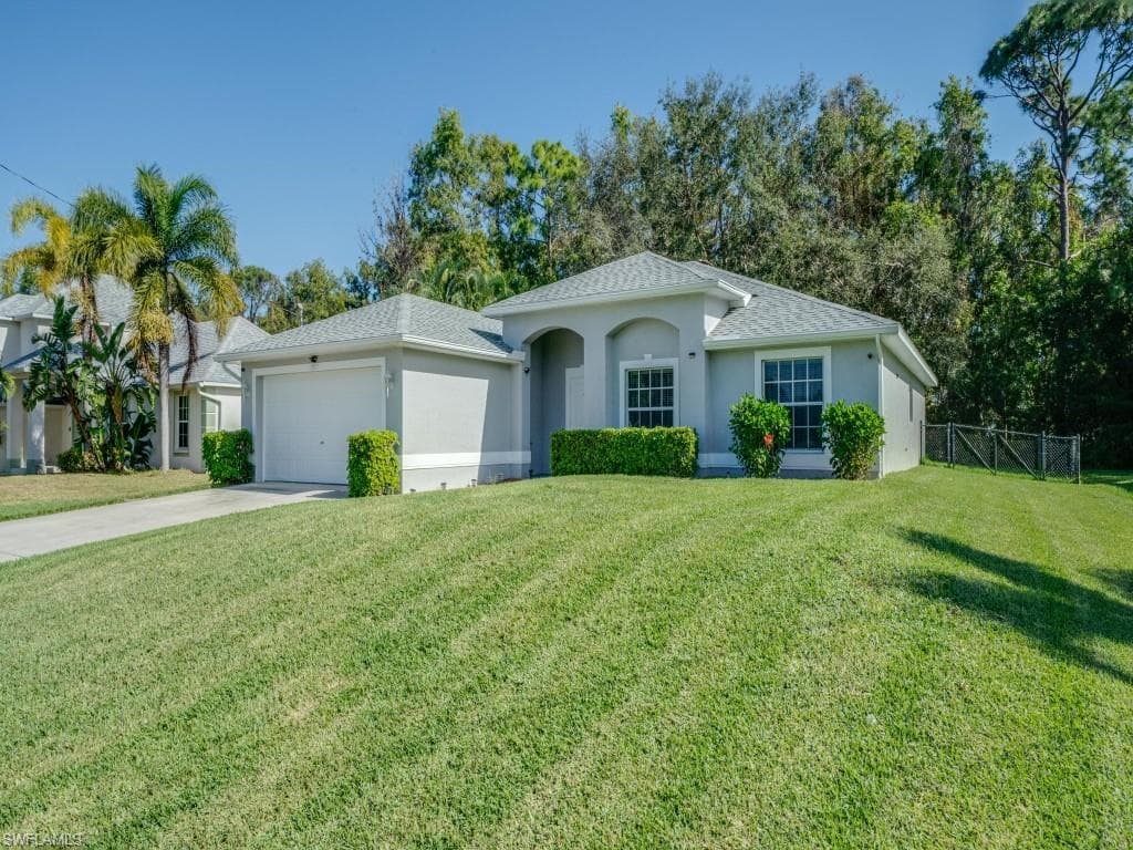 1817 SW 22nd CT CAPE CORAL, FL 33991