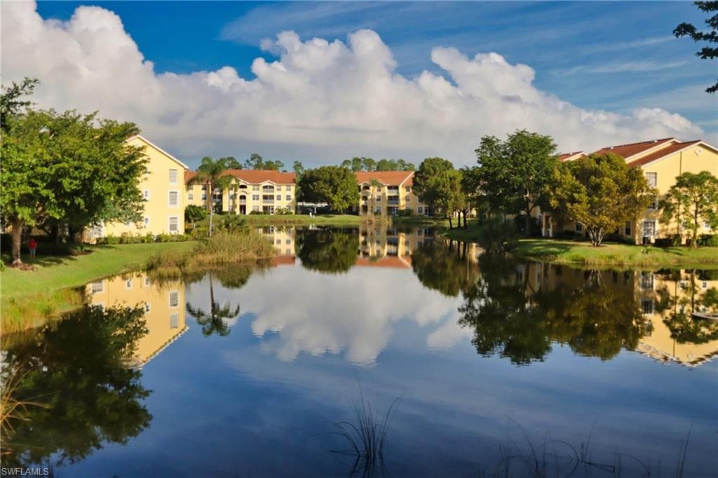 4650 Saint Croix LN 725 NAPLES, FL 34109