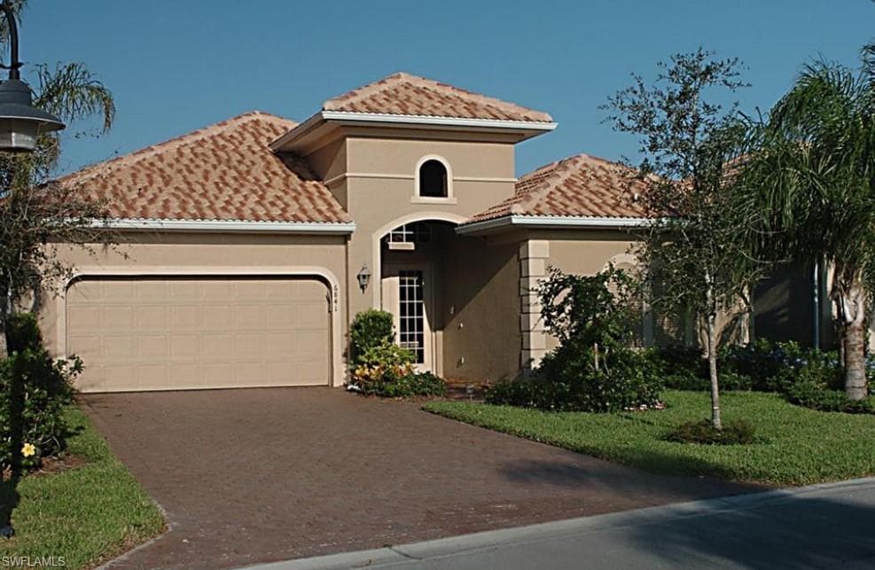 6841 Bent Grass DR NAPLES, FL 34113