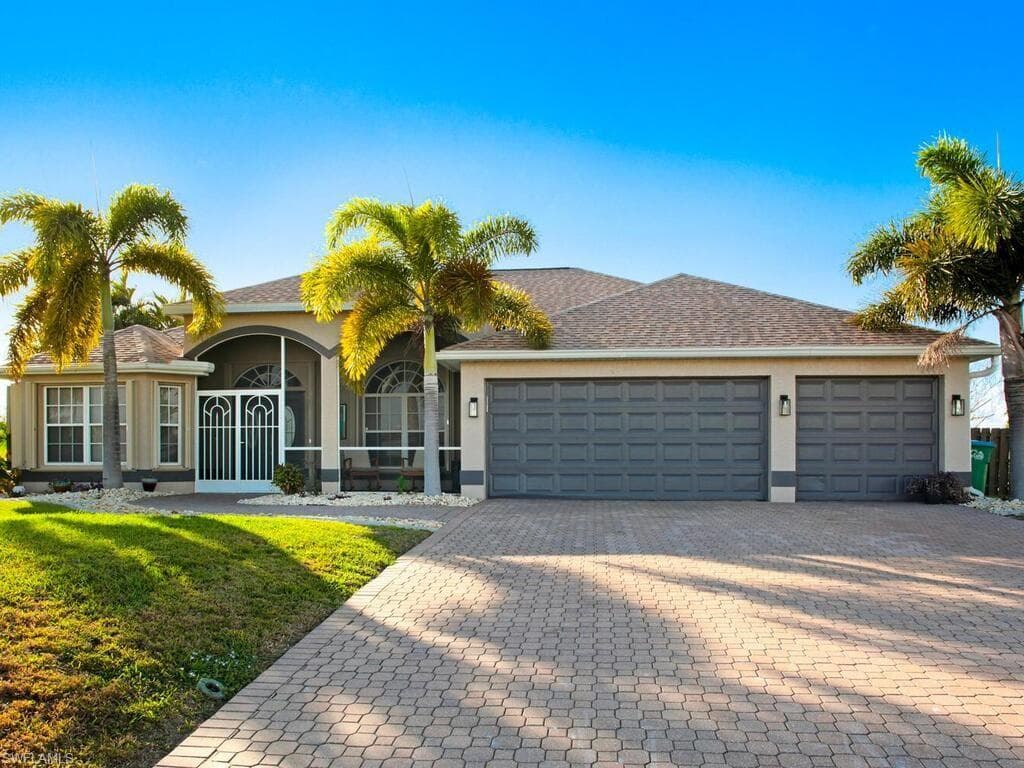 928 NW 3rd AVE CAPE CORAL, FL 33993