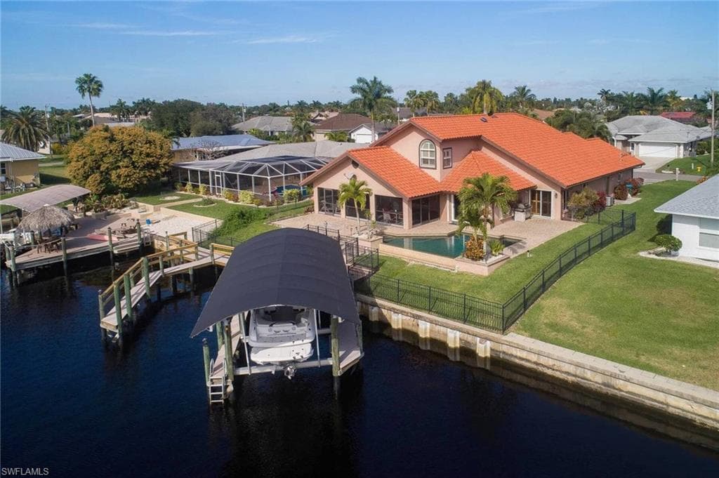 1920 SE 32nd TER CAPE CORAL, FL 33904