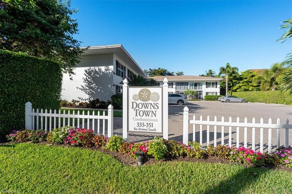 337 8th AVE S 337 NAPLES, FL 34102