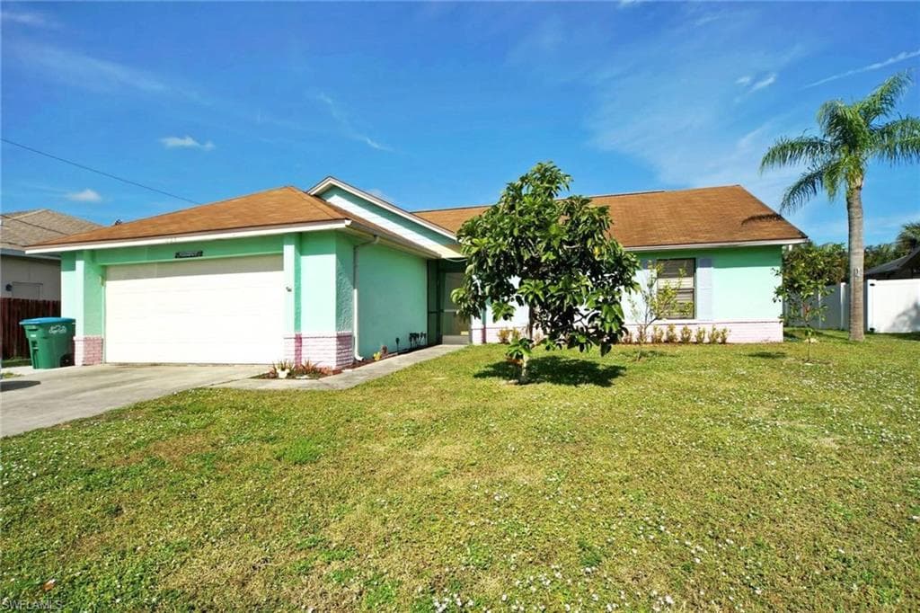 225 SW 37th ST CAPE CORAL, FL 33914