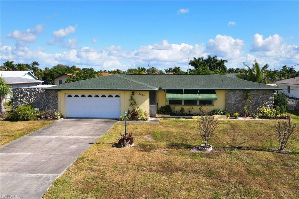 2829 SE 18th CT CAPE CORAL, FL 33904