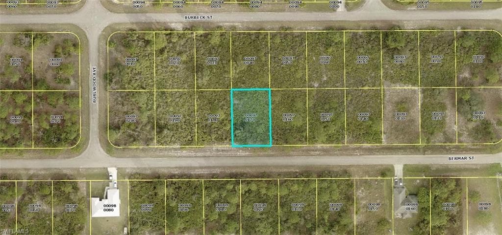 1261 Bermar ST FORT MYERS, FL 33913