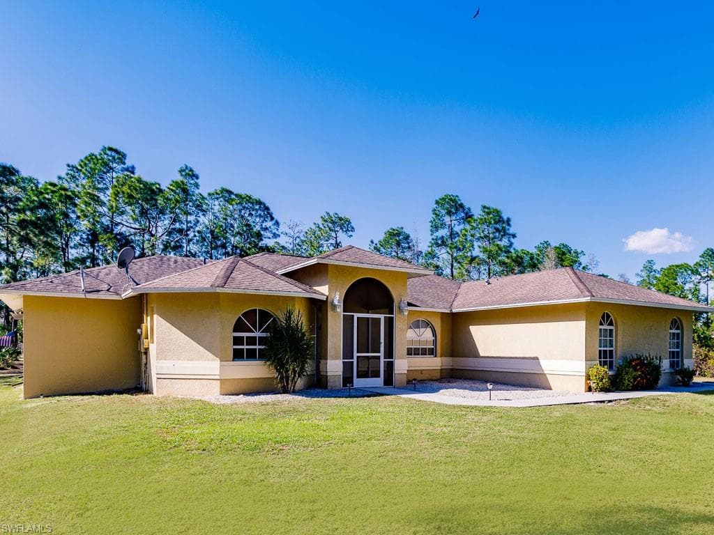 481 20th ST SE NAPLES, FL 34117