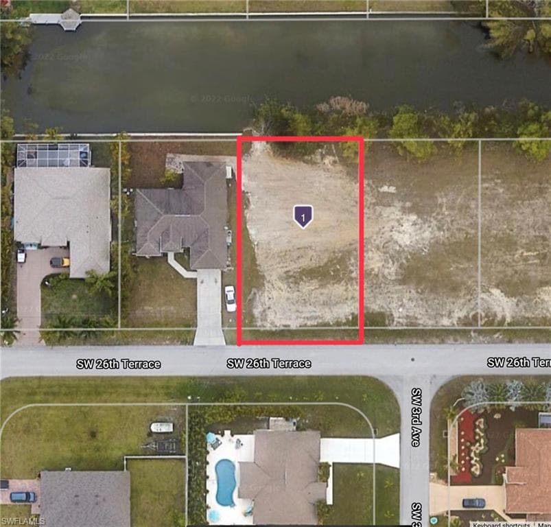 303 SW 26th TER CAPE CORAL, FL 33914
