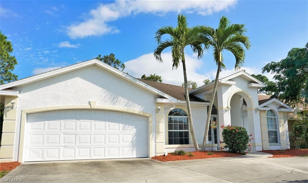 1932 Piccadilly CRCS NAPLES, FL 34112