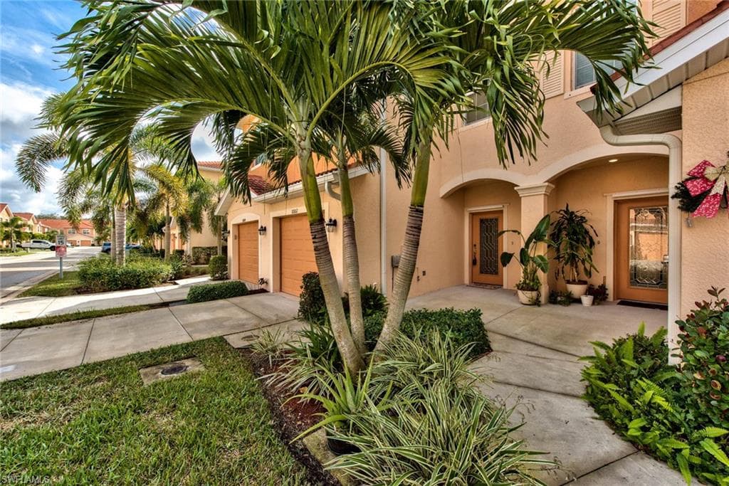 10102 Via Colomba CIR FORT MYERS, FL 33966