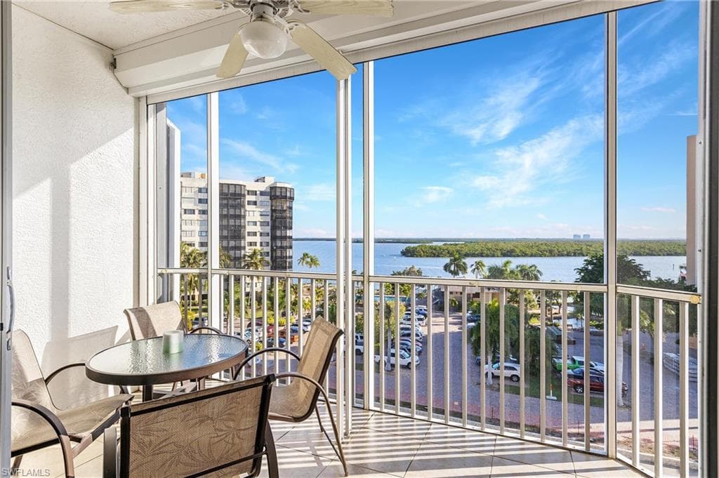 4321 Bay Beach LN 652 FORT MYERS BEACH, FL 33931