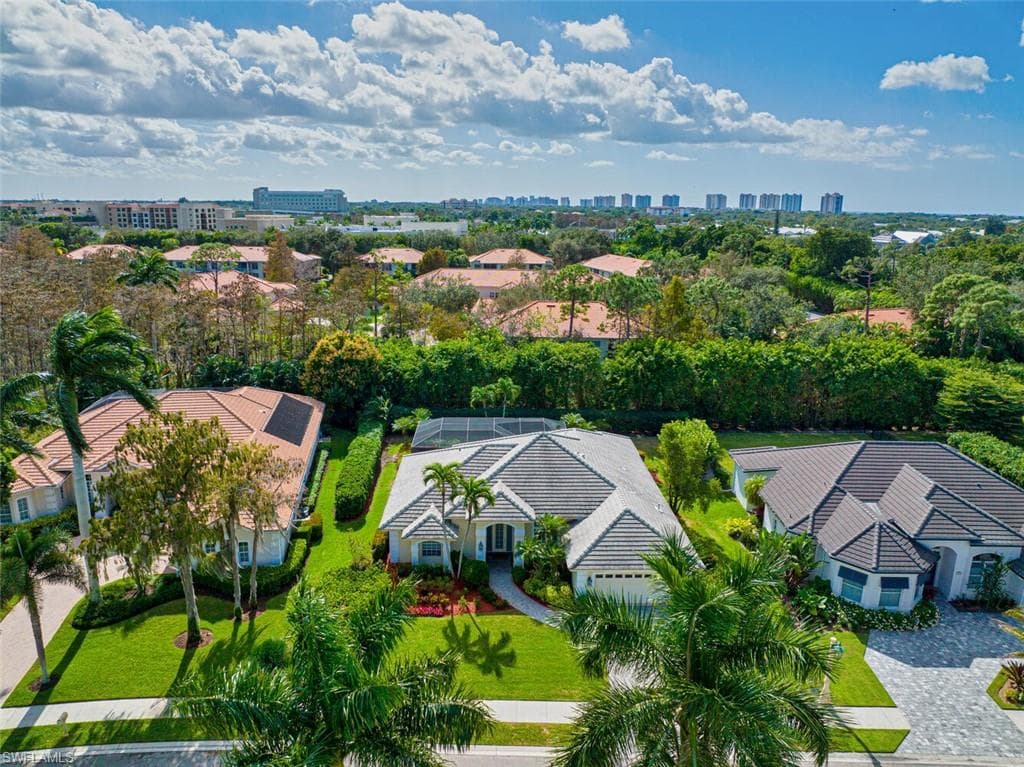 989 Spanish Moss TRL NAPLES, FL 34108