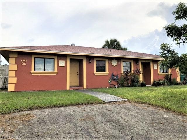 2071 Hunter BLVD NAPLES, FL 34116
