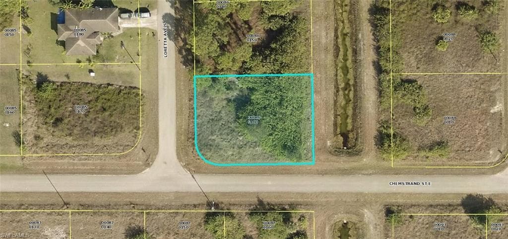 497/499 Loretta AVE S LEHIGH ACRES, FL 33974