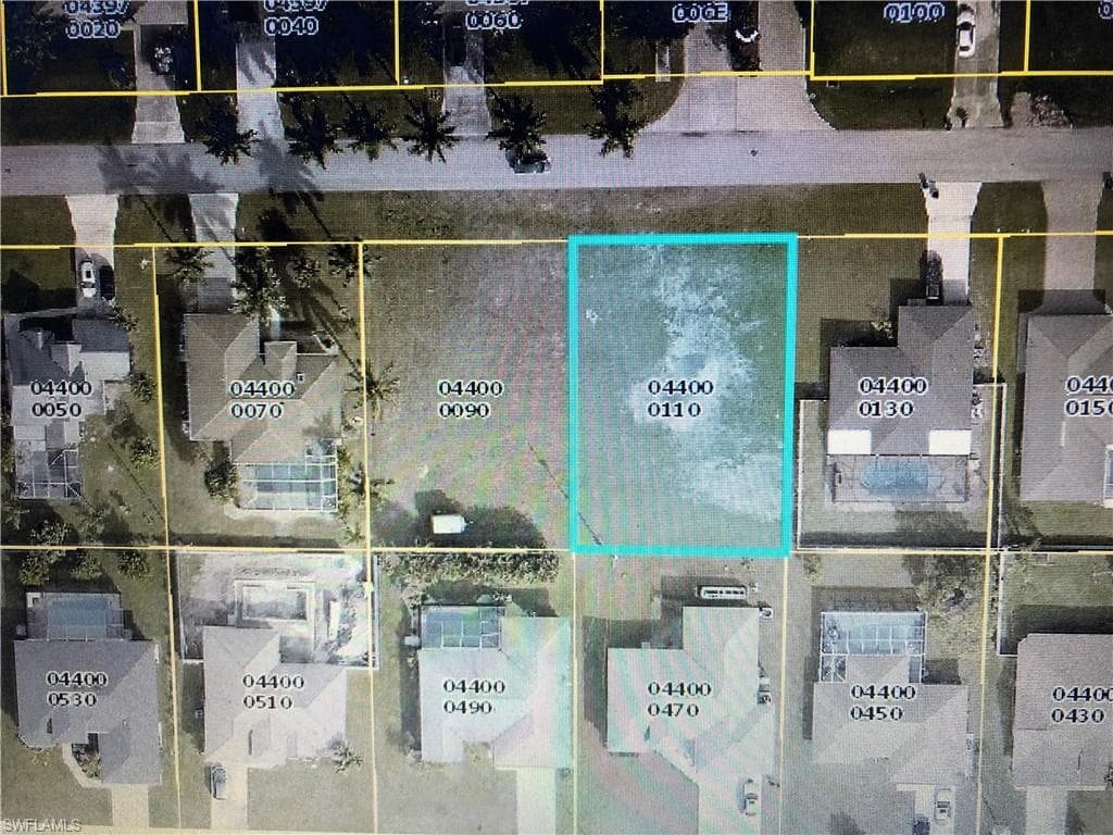 922 SW 22nd TER CAPE CORAL, FL 33991