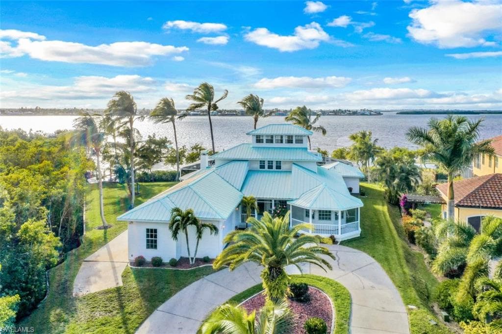 12201 Shoreview DR MATLACHA, FL 33993
