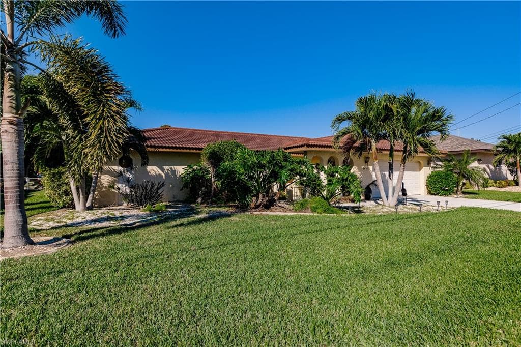 5618 Driftwood PKY CAPE CORAL, FL 33904