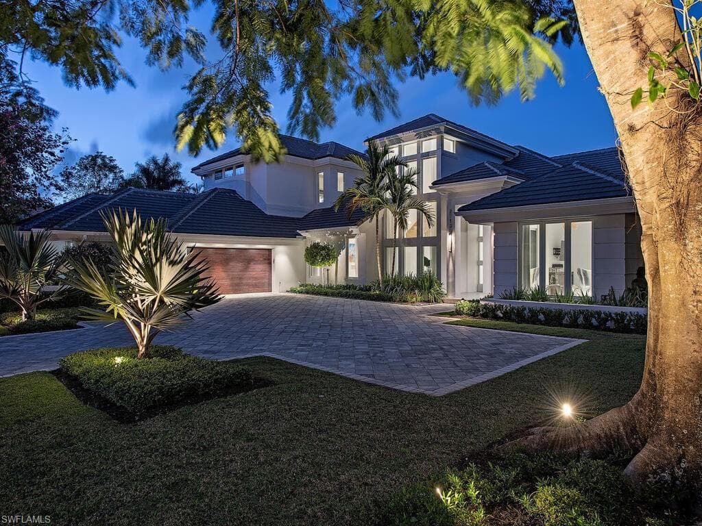 2713 Buckthorn WAY NAPLES, FL 34105