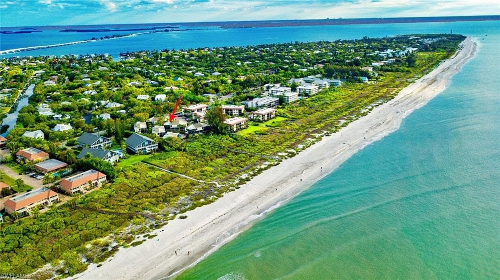 695 E Gulf DR 7 SANIBEL, FL 33957