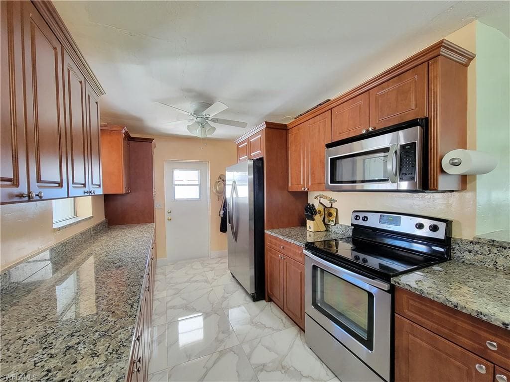 18659 Sarasota RD FORT MYERS, FL 33967