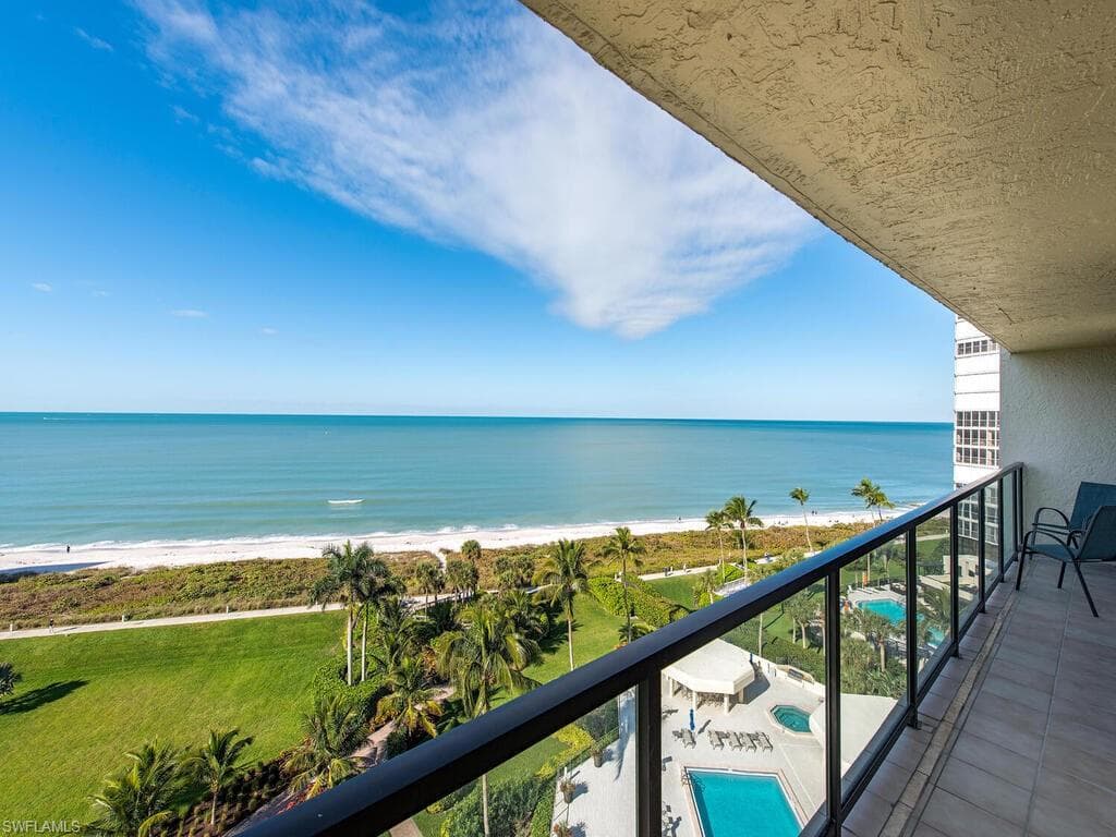 4901 Gulf Shore BLVD N 1004 NAPLES, FL 34103