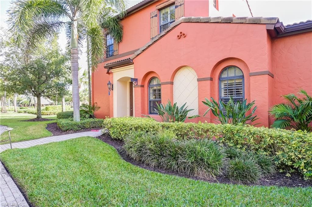 8281 Bibiana WAY 803 FORT MYERS, FL 33912