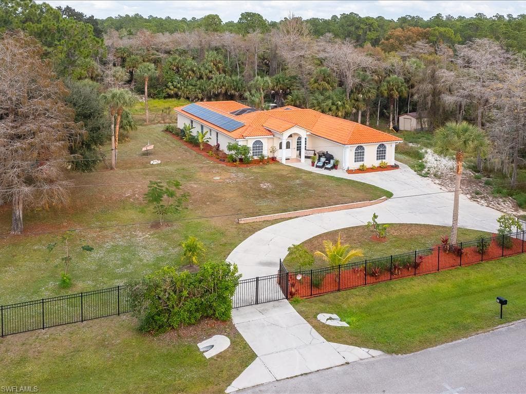 95 12th AVE NE NAPLES, FL 34120
