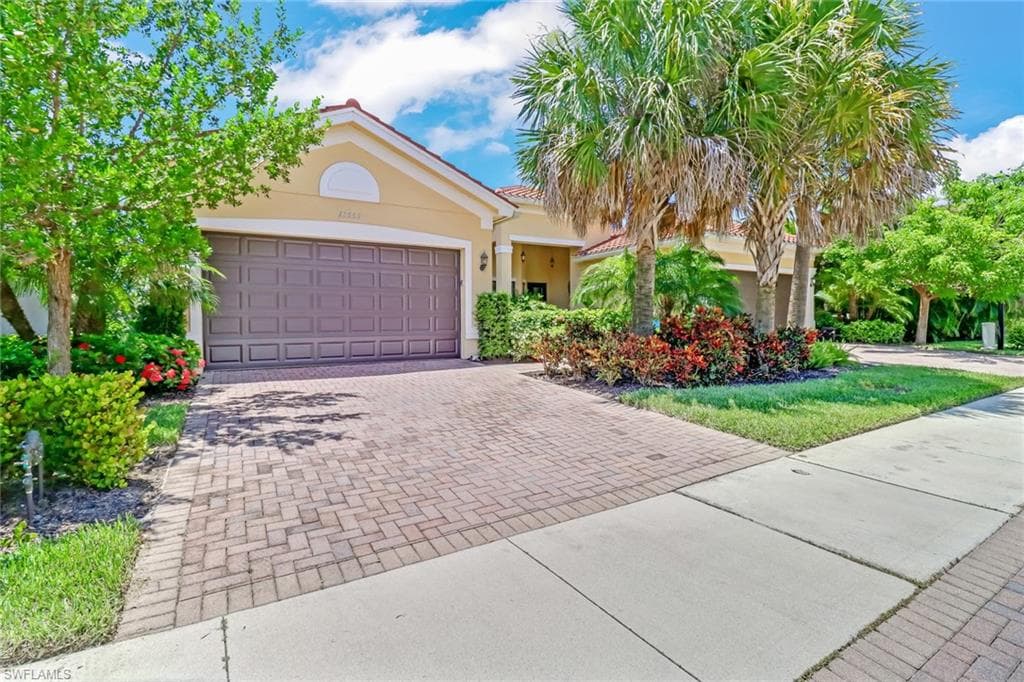 13553 Coronado DR NAPLES, FL 34109
