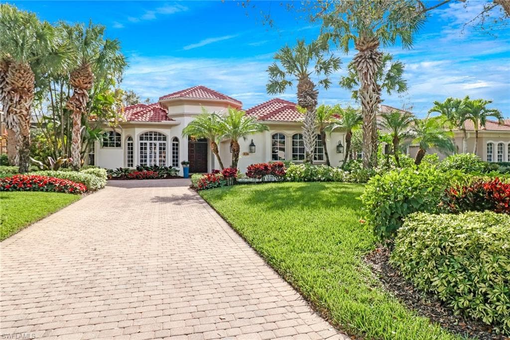 3136 Terramar DR NAPLES, FL 34119