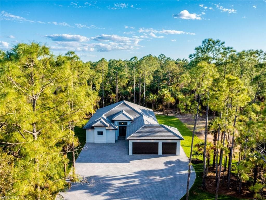 1020 12th AVE NE NAPLES, FL 34120