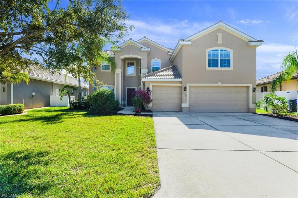 2798 Via Piazza LOOP FORT MYERS, FL 33905
