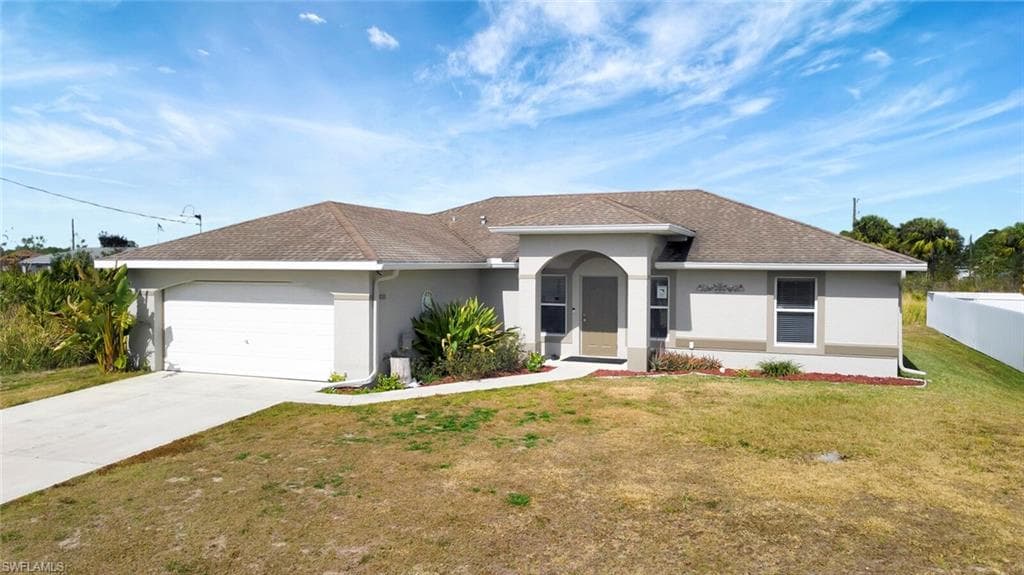 2912 25th ST W LEHIGH ACRES, FL 33971