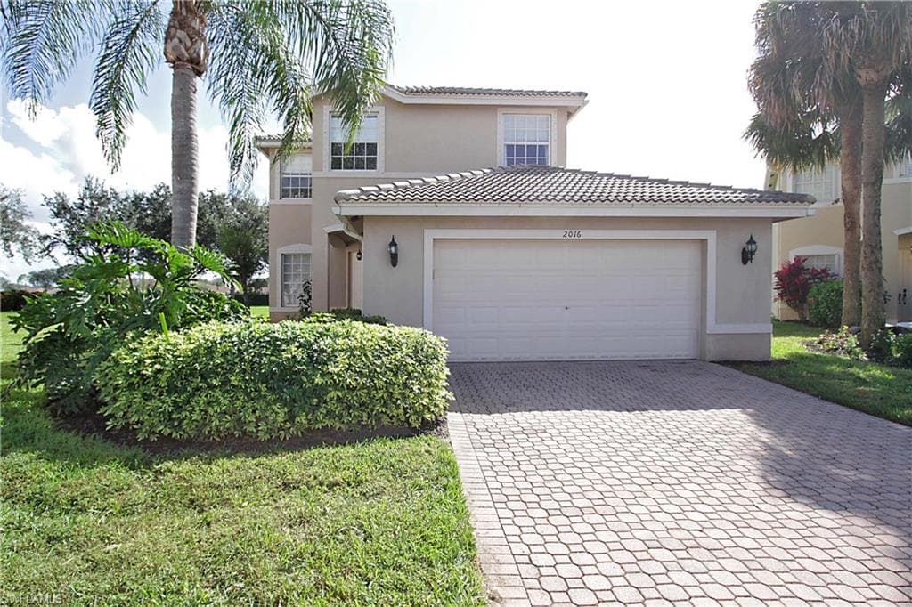 2016 Painted Palm DR NAPLES, FL 34119
