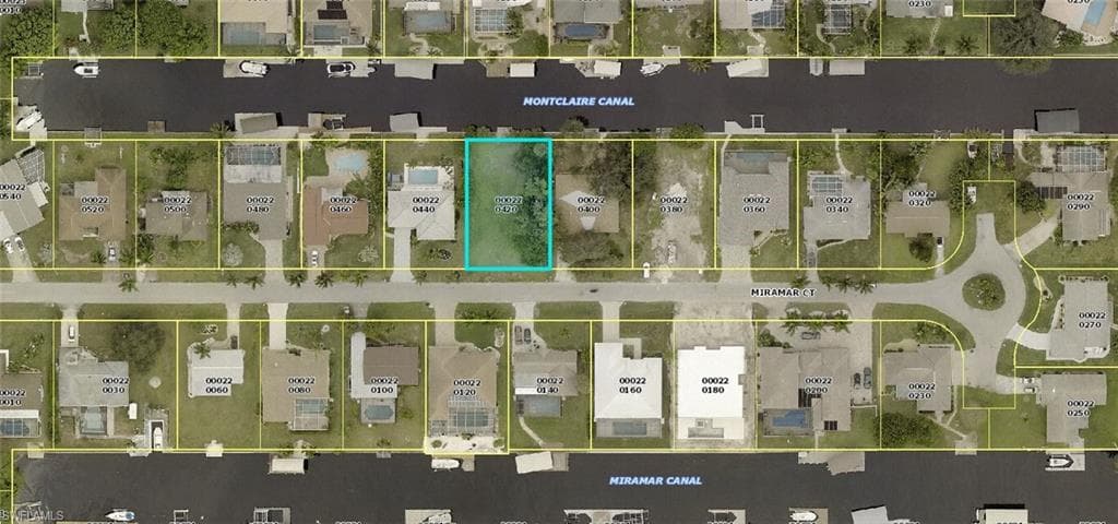 825 Miramar CT CAPE CORAL, FL 33904