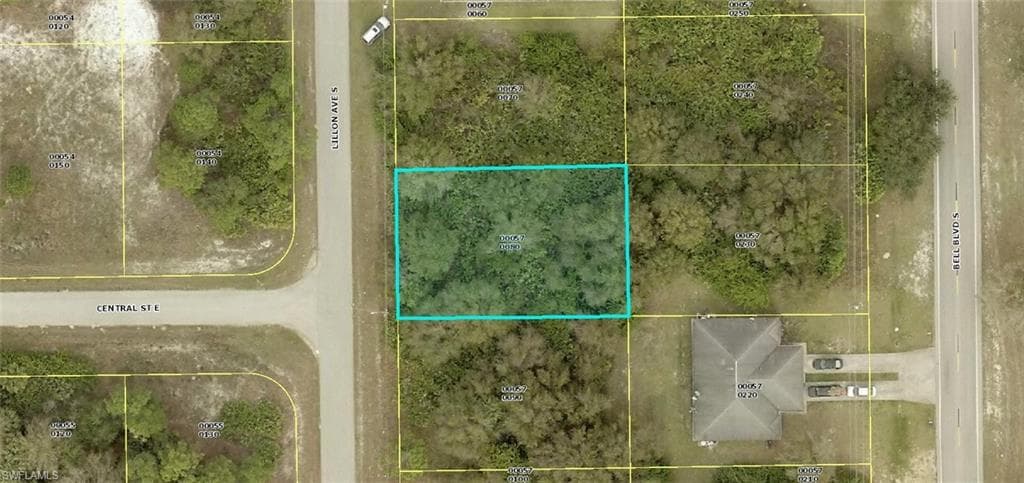 437 Lillon AVE S LEHIGH ACRES, FL 33974