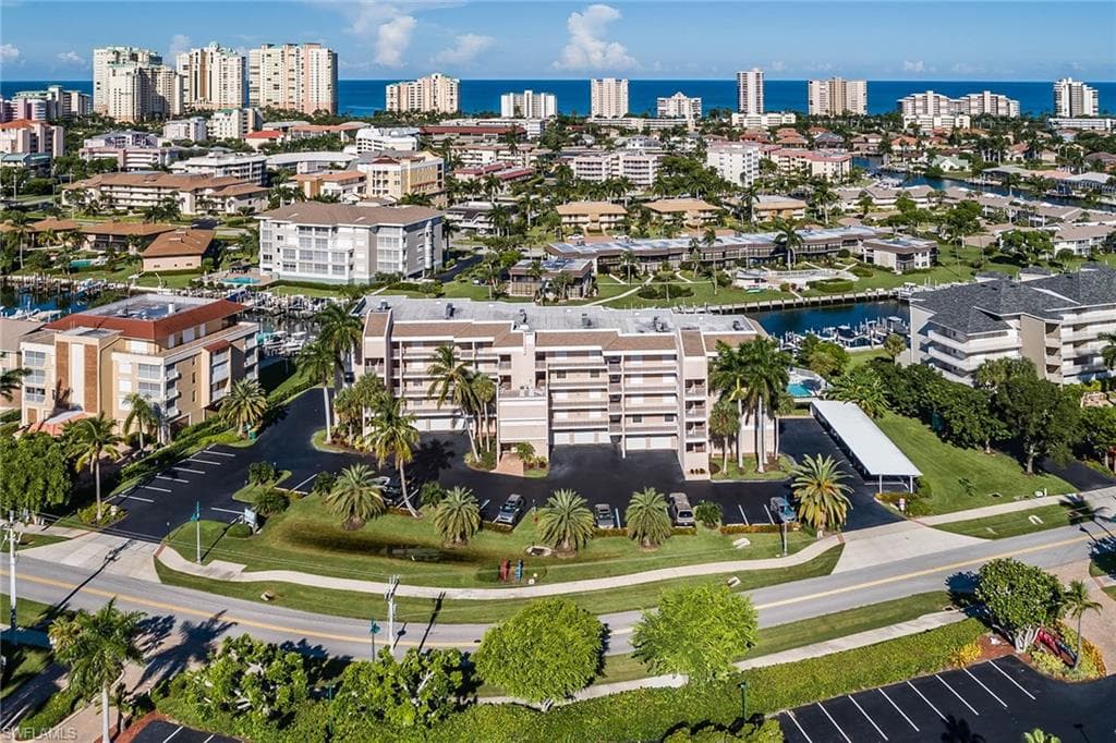 900 Collier CT 205 MARCO ISLAND, FL 34145