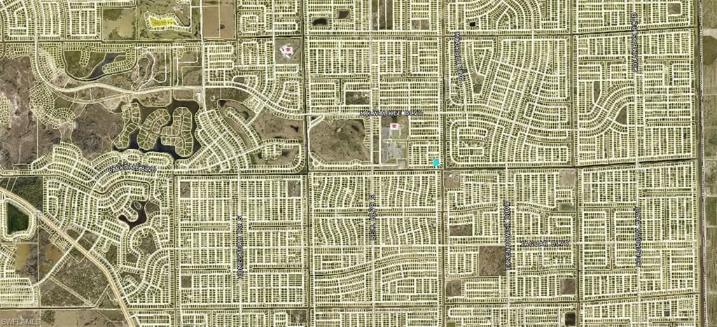 859 Charles Sise ST E LEHIGH ACRES, FL 33974