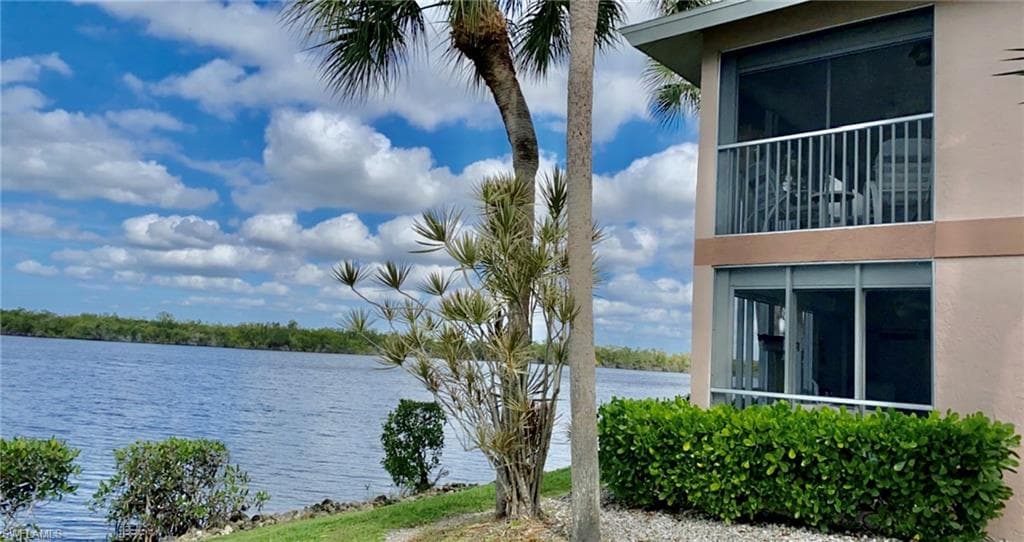 1035 Mainsail DR 311 NAPLES, FL 34114