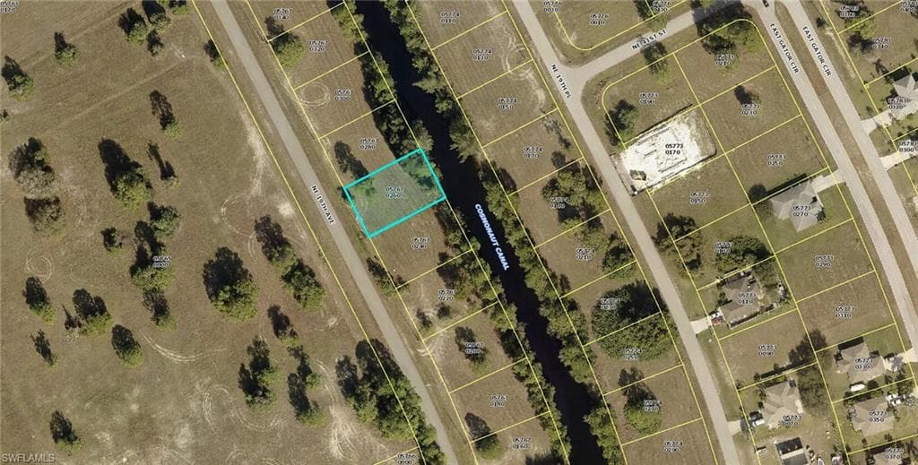 3933 NE 19th AVE CAPE CORAL, FL 33909