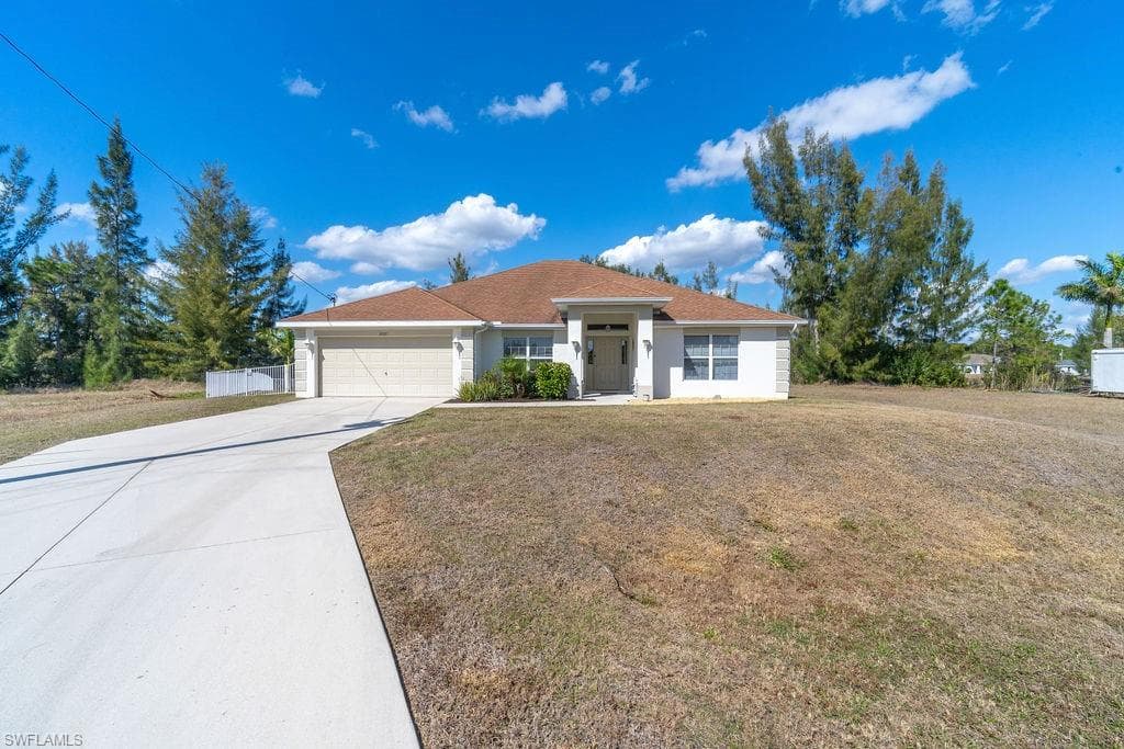 2121 35th TER CAPE CORAL, FL 33909
