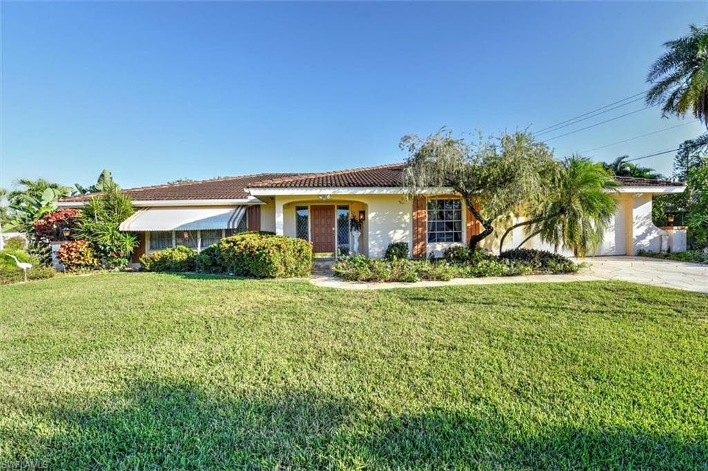 5149 Fairfield DR FORT MYERS, FL 33919