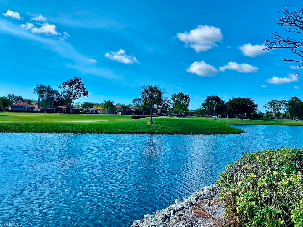 10332 Quail Crown DR 11 NAPLES, FL 34119
