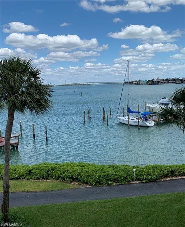 1085 Bald Eagle DR C305 MARCO ISLAND, FL 34145