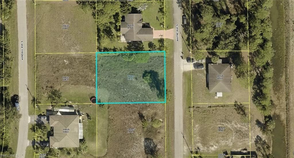 2216/2218 Wayne AVE S LEHIGH ACRES, FL 33973