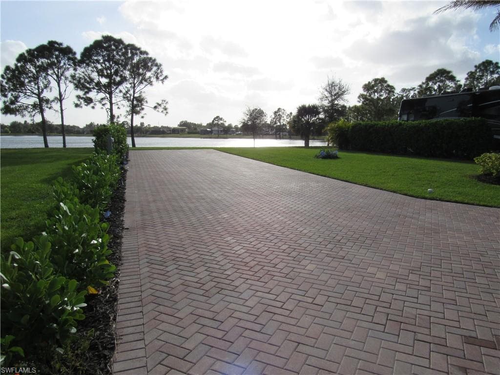 13845 Golden Palms CIR FORT MYERS, FL 33913