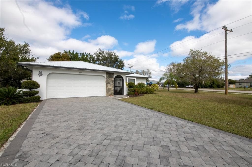 627 SE 19th LN CAPE CORAL, FL 33990
